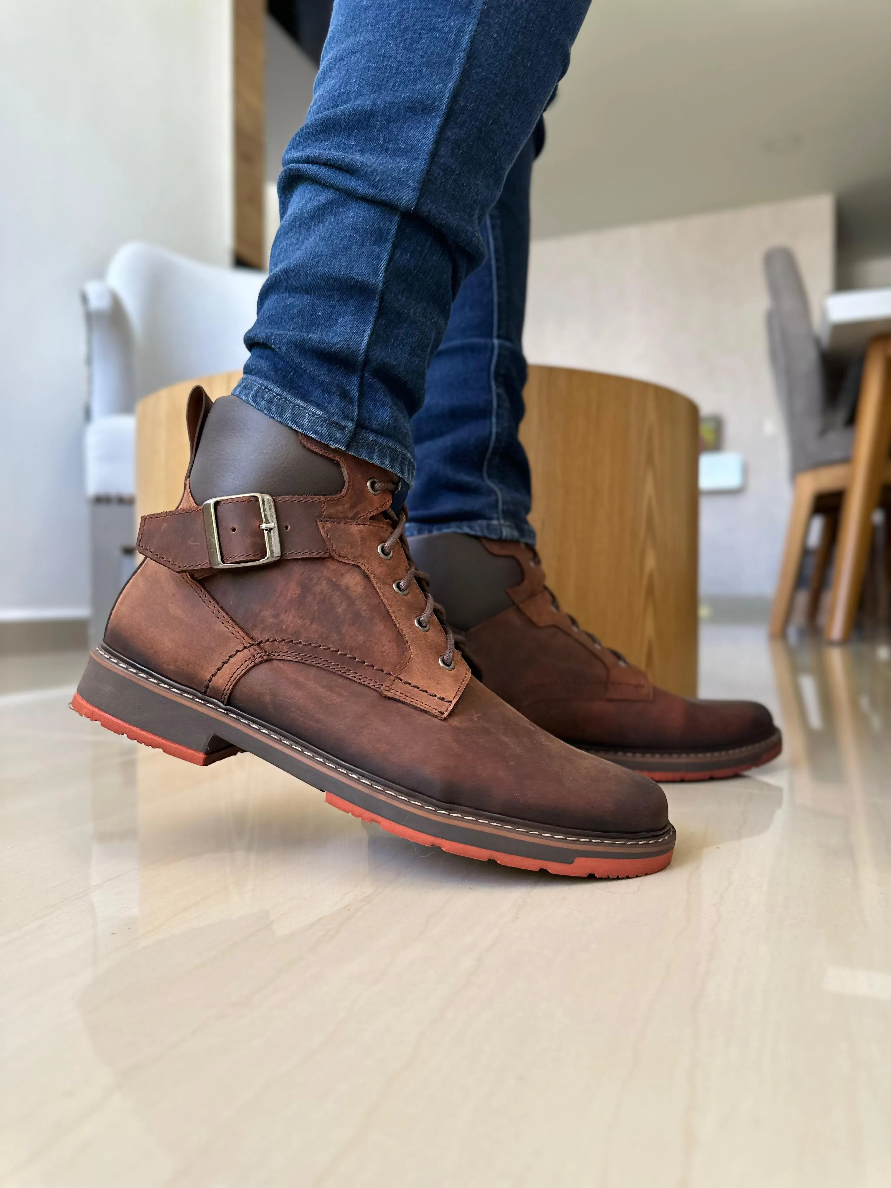 BOTAS STAN EN CUERO CAFE PARA HOMBRE / VRO