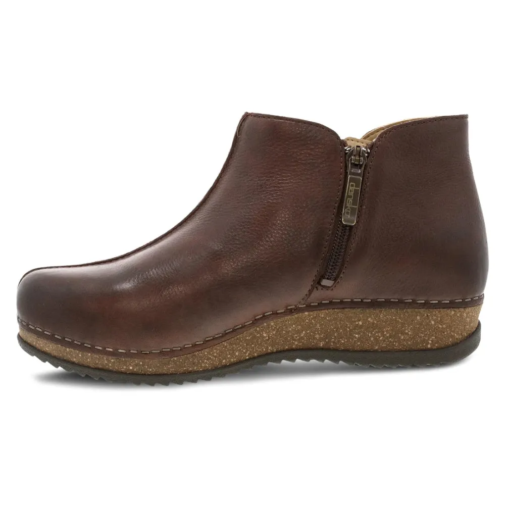 Dansko Women's Makara - Brown