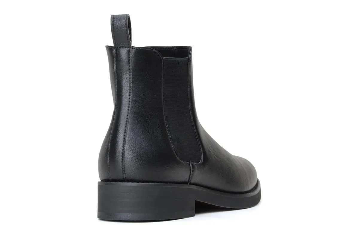 'Lover' classic chelsea boot in high-quality vegan leather by Brave Gentleman - black